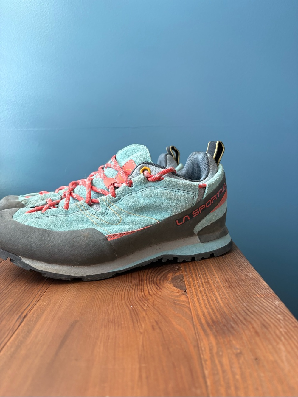 La Sportiva W's Boulder X Approach Shoes